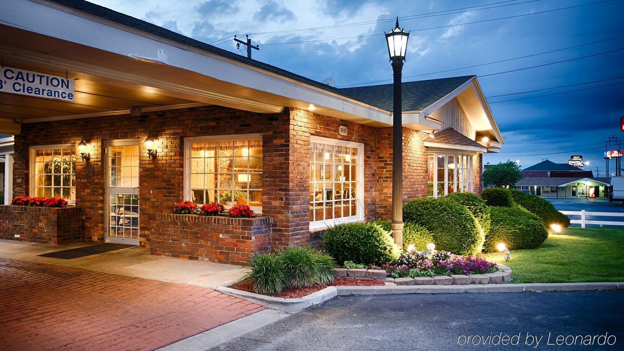 Best Western Coach House Springfield Exterior foto